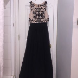 PROM DRESS BLACK AND WHITE NEW BETSY AND ADAM